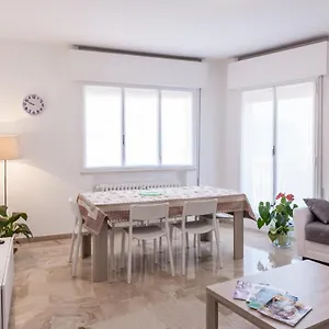 appartamento-le-barche-2.hotelinveneto.com/